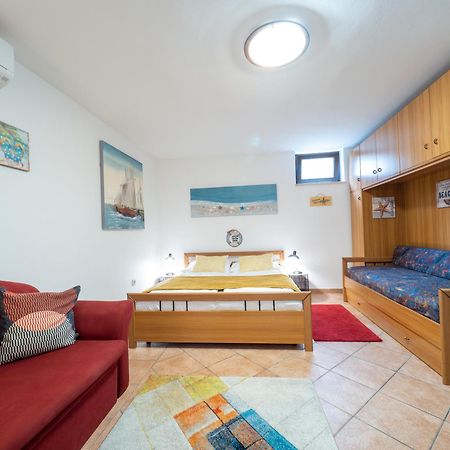 Apartments Zlatko & Mira Dorcic Baška Zimmer foto